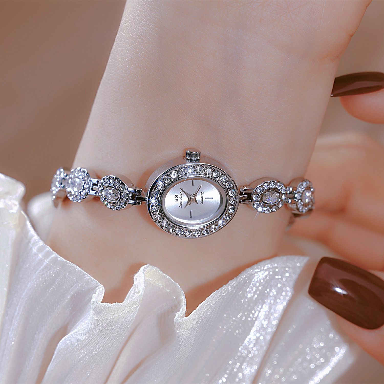 UTHAI New Women Chain Watch Li - Minimalist Thin Watch reseña y precio