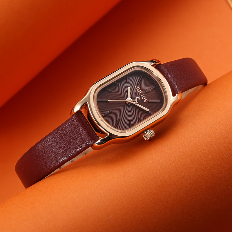 New Lady Women's Watch Japan Q - Minimalist Thin Watch reseña y precio